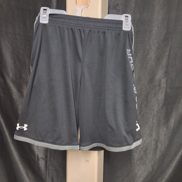 Under Armour Black and Gray Athletic Shorts with Moisture-Wicking Fabric - Picture 1 of 6